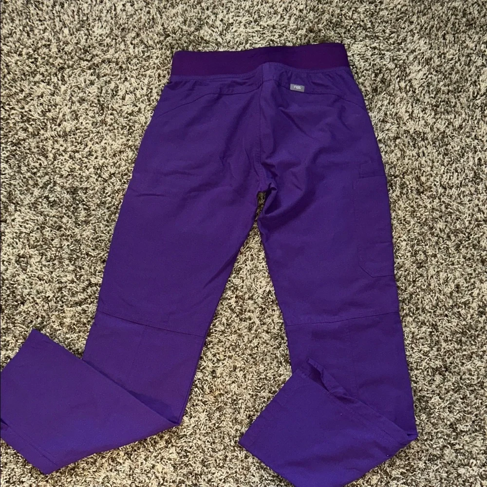 Figs Ultra Violet Kade XST - Picture 2 of 3